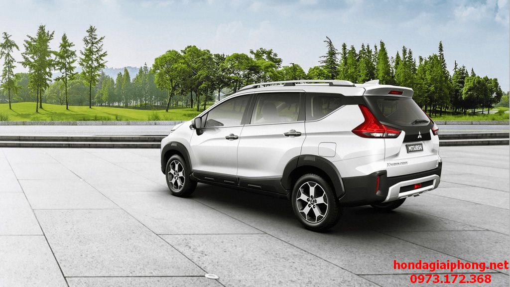 Mitsubishi Xpander Cross 2