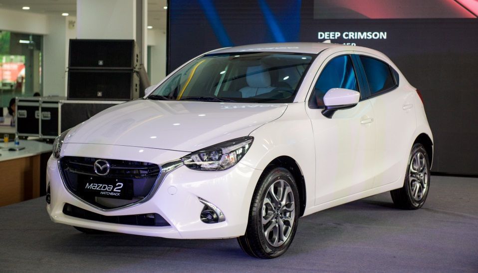 4 mau sedan hang B giam gia nam 2020 mazda2