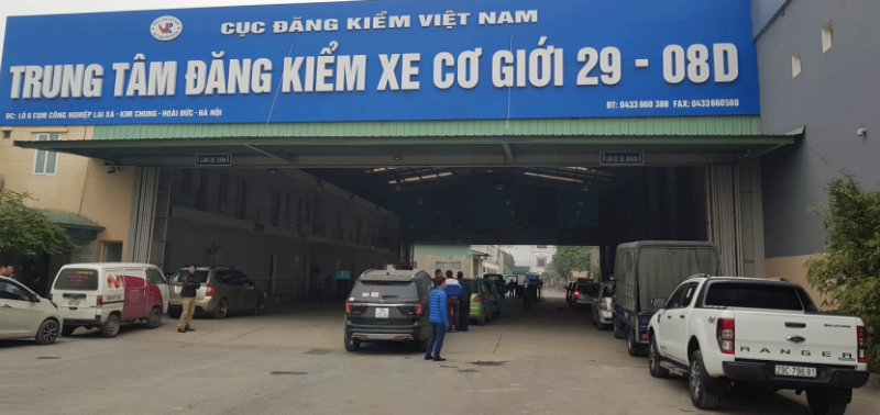 dang kiem xe oto 1