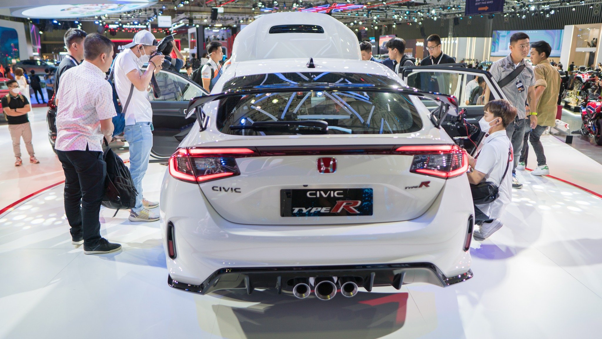 ngoai that honda civic type r 2023 4