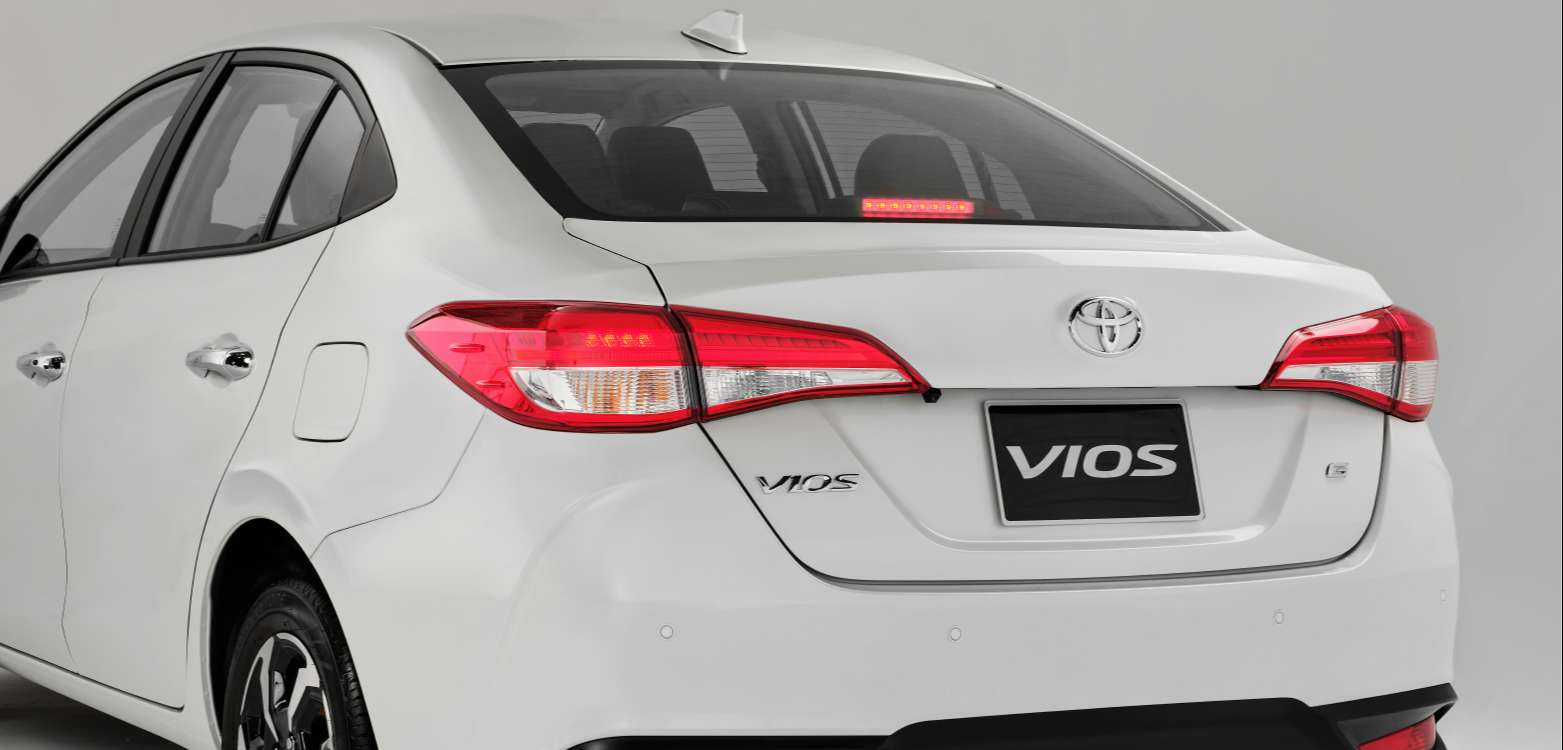 duoi xe thiet ke day tinh te cua vios 2023