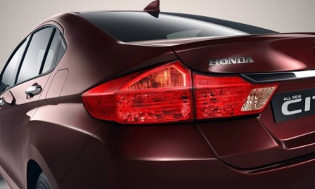 Duoi xe Honda City 2017